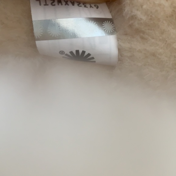 NWB UGG Alena chestnut moccasins slippers - Picture 6 of 10